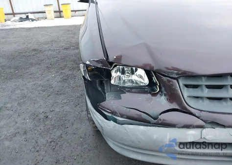 1997 Plymouth Grand Voyager Se z USA, uszkodzony, nr VIN 1P4GP44R9VB390517